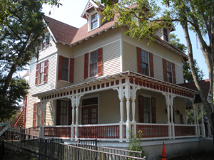 Thompson Hall Exterior